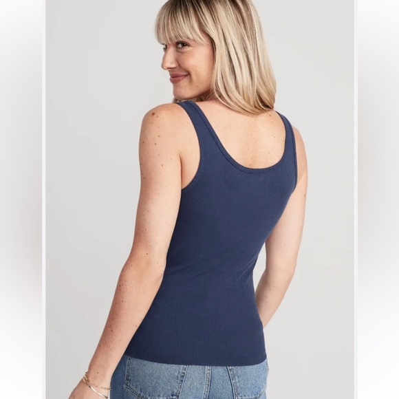 Old Navy Simple Navy Blue Stretchy Tank Size XS Womens US - Picture 2 of 5
